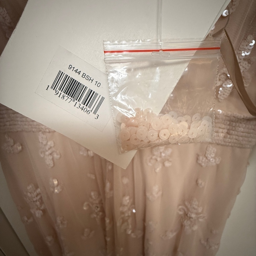 NWT | Mac Duggal 9144 Pink/Blush Flounce Sleeve Embellished Mesh Gown Size 10 - Picture 6 of 15